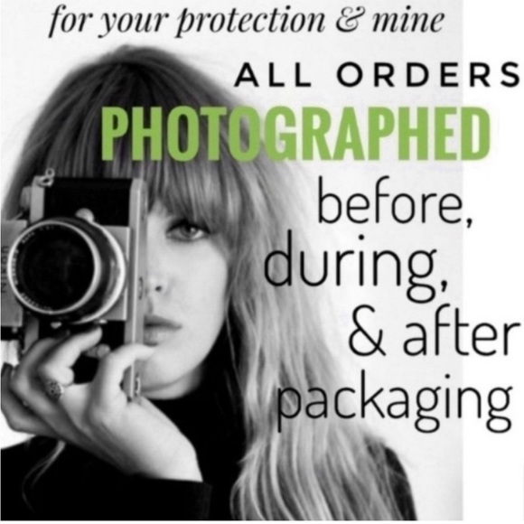 SOLD BNIB & Sealed Retrouvé Balancing Facial Oil ➕Samples RV $190 - Picture 12 of 15